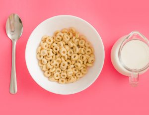 Algunos ingredientes presentes en los cereales desencadenan cáncer y tumores.